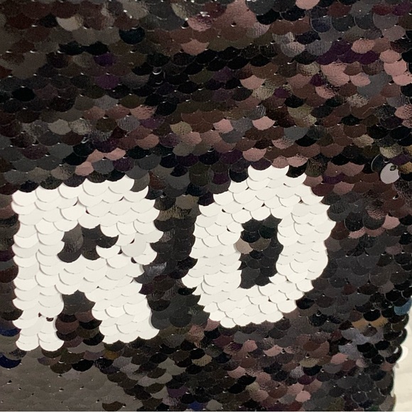 HALLMARK She-ro ZIPPER POUCH / MAKEUP BAG! GIFT MOTHER WIFE GIRLFRIEND B & W - Picture 10 of 14